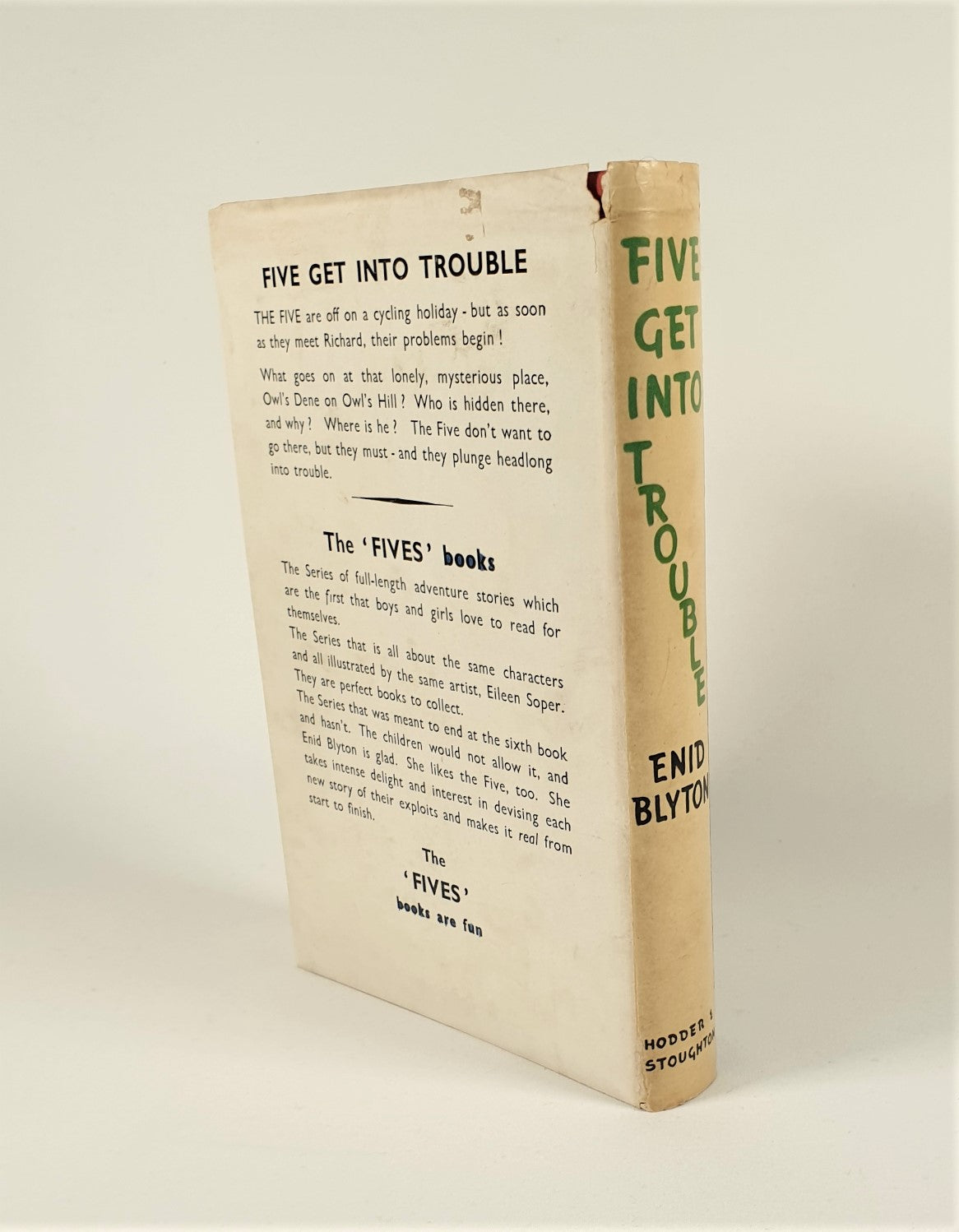 Blyton, Enid - Five Get Into Trouble (First Edition 1949)