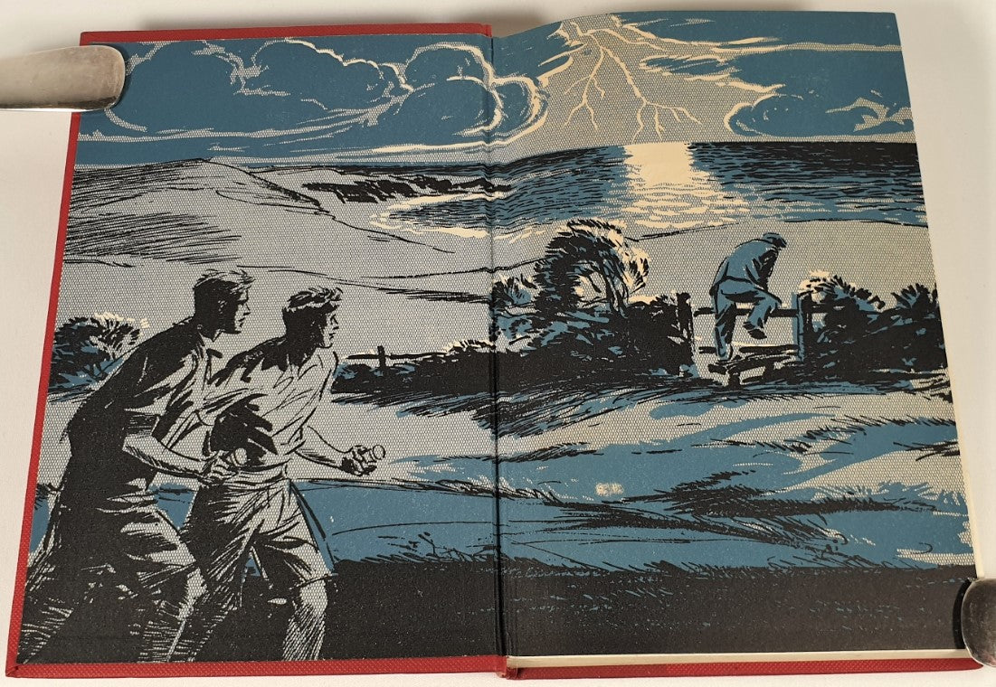 Blyton, Enid - Five Go Down To The Sea (First Edition 1953)
