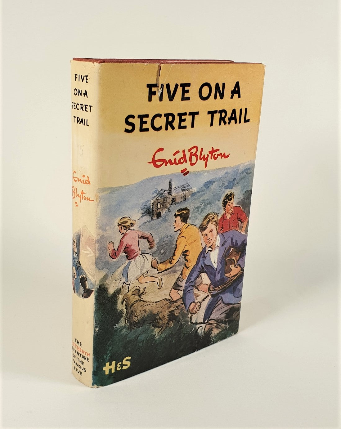Blyton, Enid - Five On A Secret Trail (First Edition 1956)