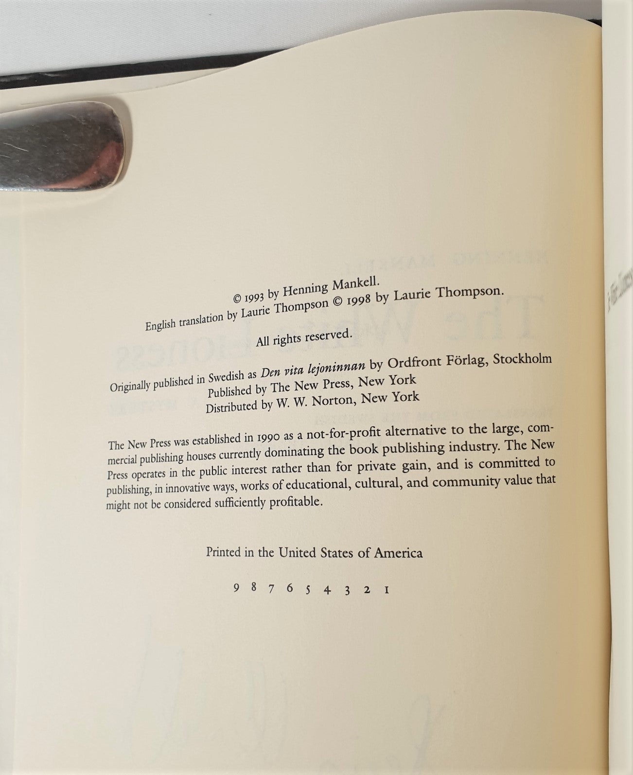 Mankell, Henning - The White Lioness (Signed)