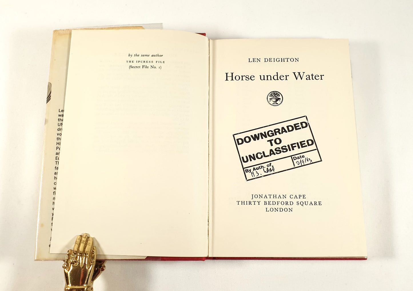 Deighton, Len - Horse Under Water